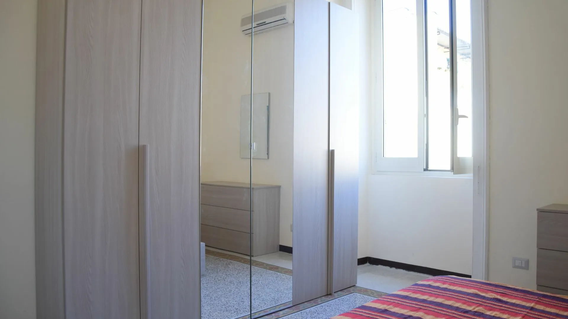 Polaroid Apartment Naples