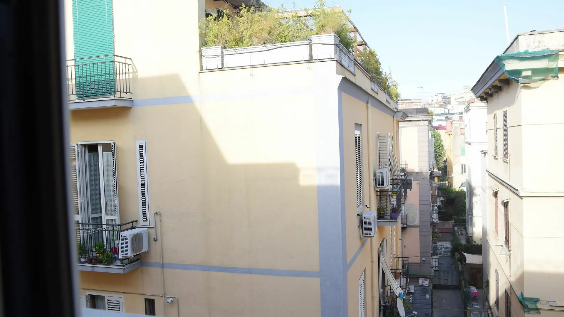 Polaroid Apartment Naples 0*,